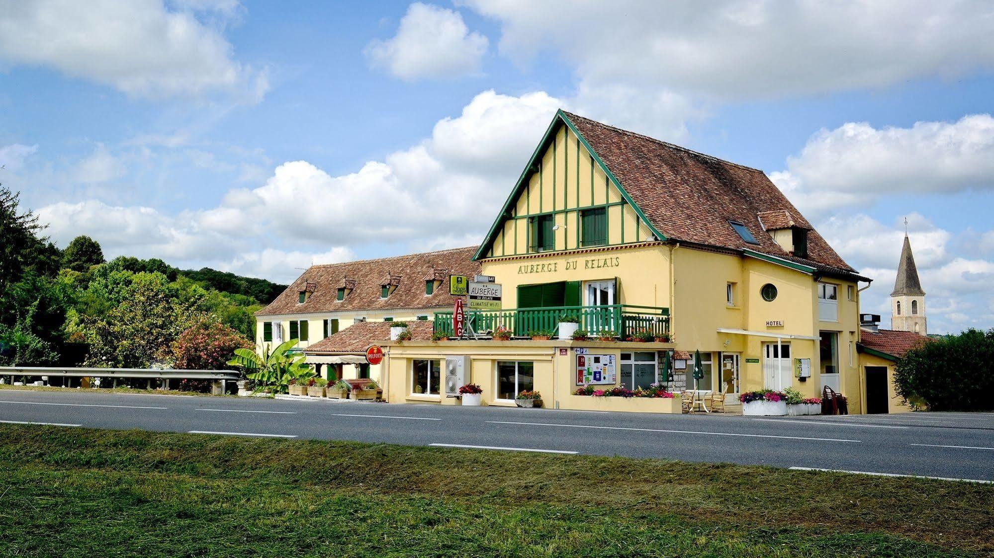 Logis Auberge Du Relais - Hotel & Restaurant Berenx Exterior photo